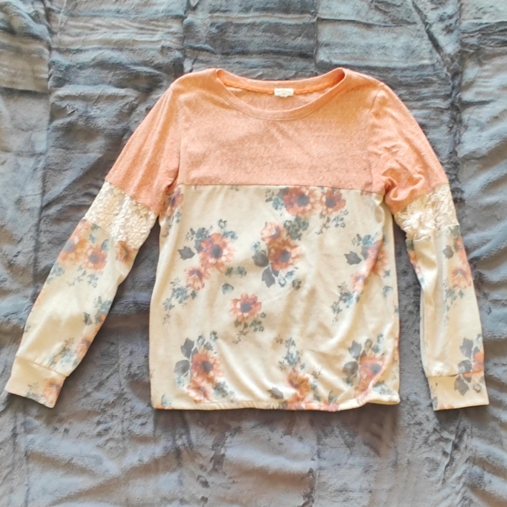Mason & Belle Daisy Lace Detail Colorblock Knit Top